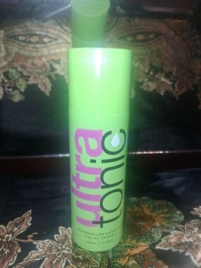 Ultra Tonic Watermelon Facial Toner - Bright Green